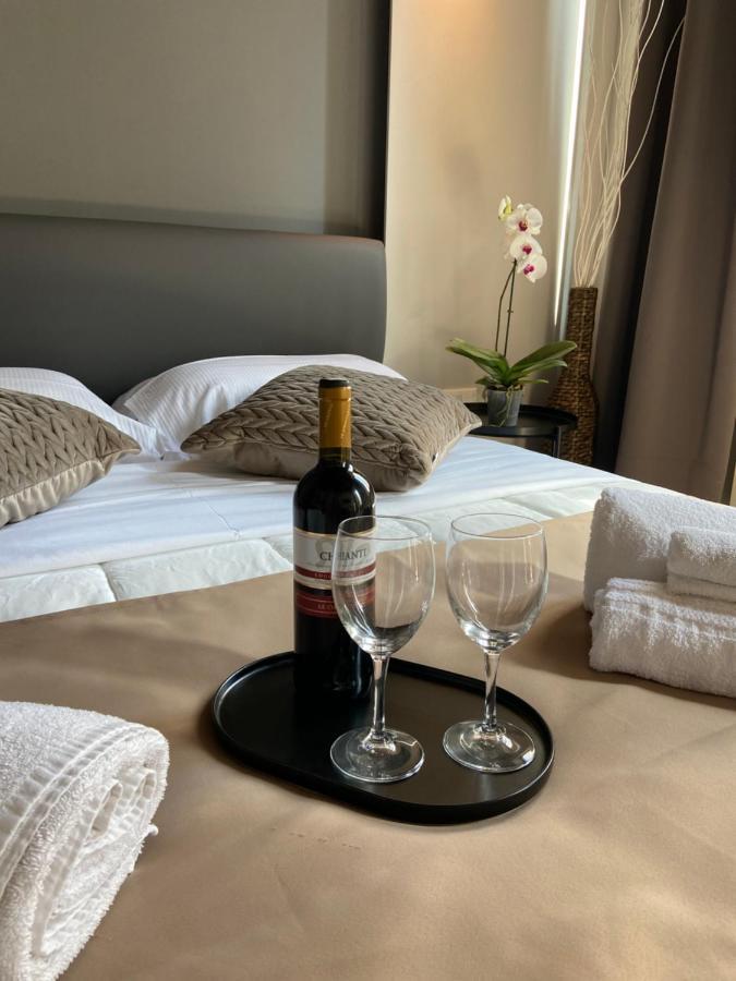 Soha Piazza Di Spagna Boutique Roma Eksteriør bilde