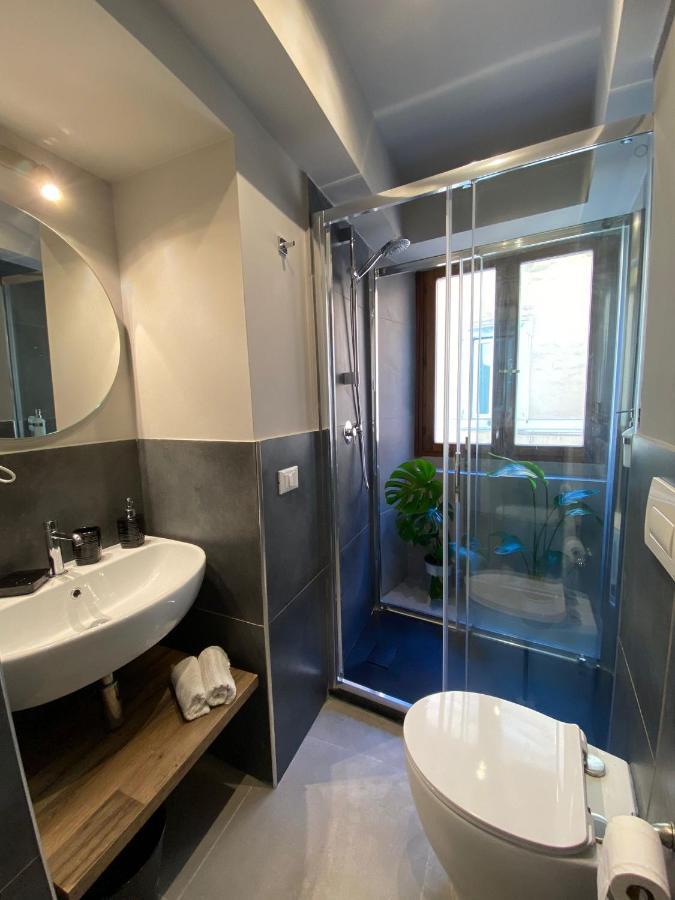 Soha Piazza Di Spagna Boutique Roma Eksteriør bilde