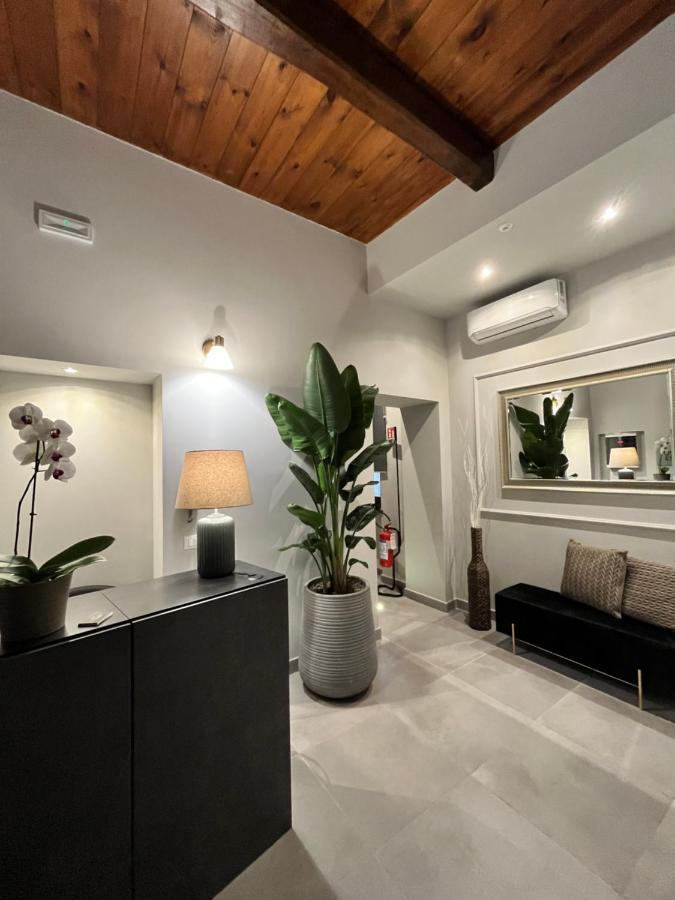 Soha Piazza Di Spagna Boutique Roma Eksteriør bilde