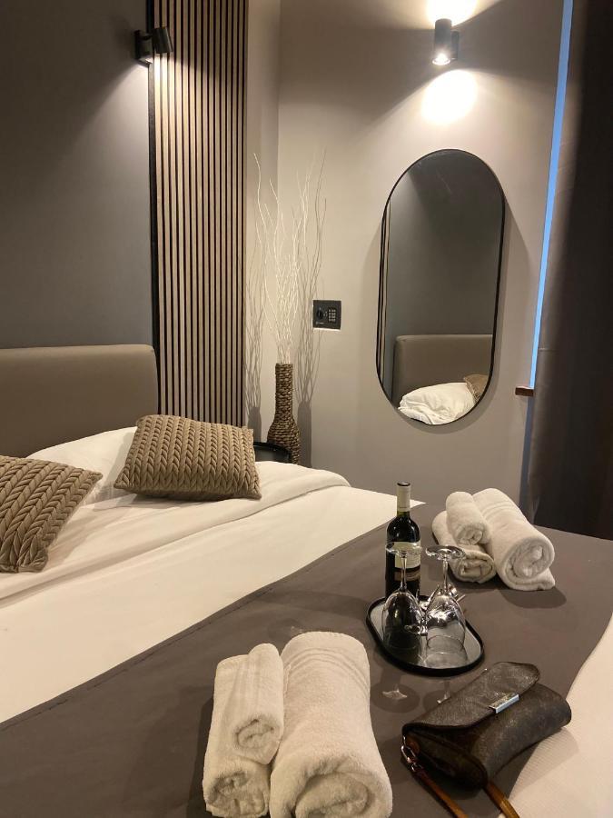Soha Piazza Di Spagna Boutique Roma Eksteriør bilde